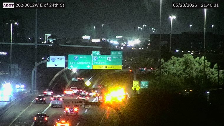 Bright flashing lights in the right lane
