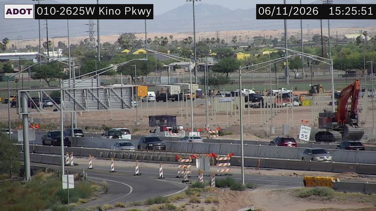 Construction barriers and cones in the right lane