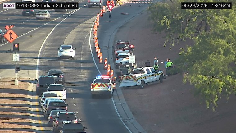 Service patrol vehicle and construction crew on the right shoulder