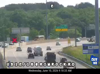 Red X indicates a possible crash or obstruction on the roadway.
