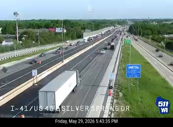 Multiple vehicles involved in a crash on I-41/US 45 near Silver Spring Drive.