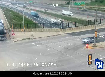 Emergency vehicle and cones on the roadway at I-41/94 @ Clayton Ave.